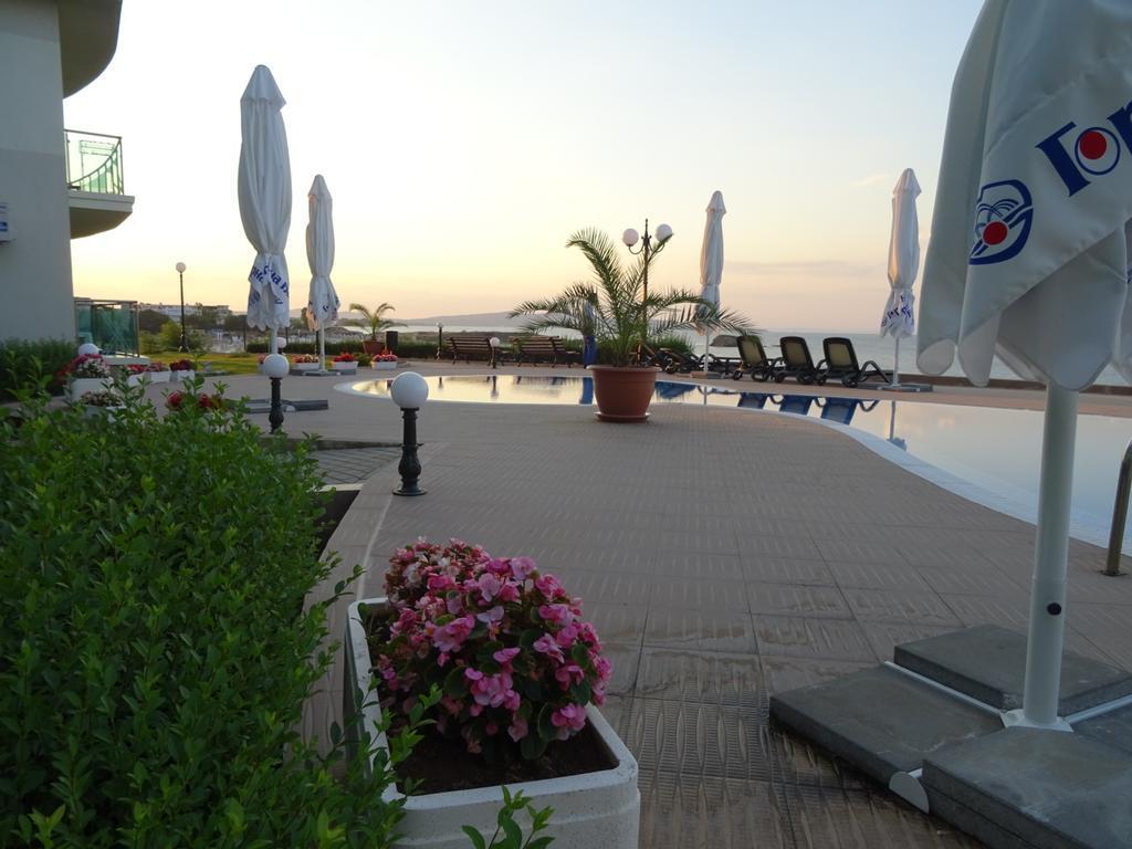 Alexander Lozenets Beach Complex Apartment ภายนอก รูปภาพ